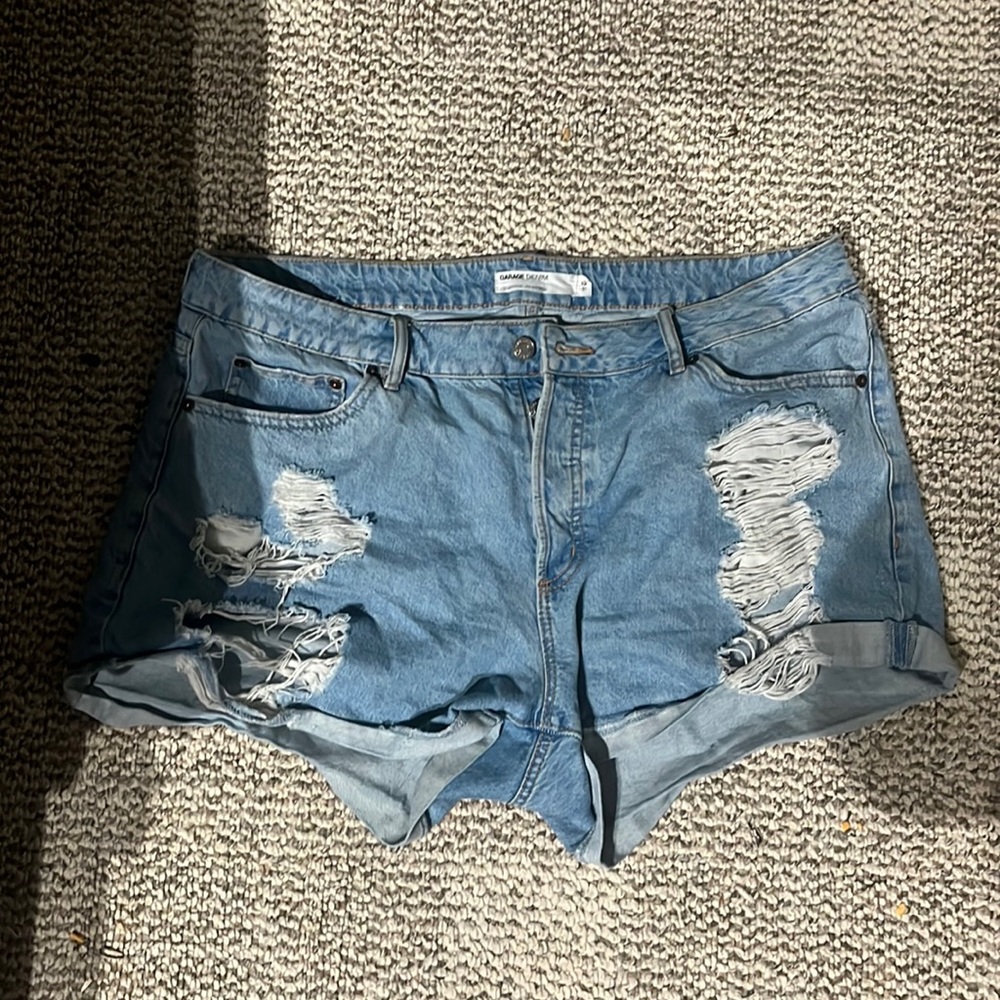 Garage shorts